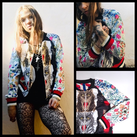 🌸FLORAL CAT TRACK JACKET!🌷 - Picture 3 of 8